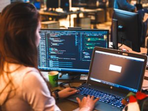 Monitorización y resolución de incidencias en la interconexión de redes privadas con redes públicas