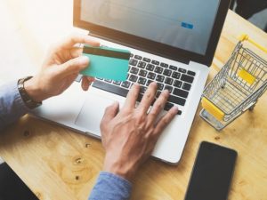 Utilización del Comercio y Marketing electrónico en los medios de cobro y pago.